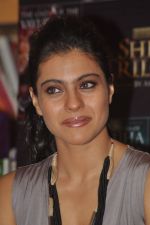 Kajol at the book launch of The Oath Of Vayuputras by Amish in Mumbai on 26th Feb 2013 (52).JPG